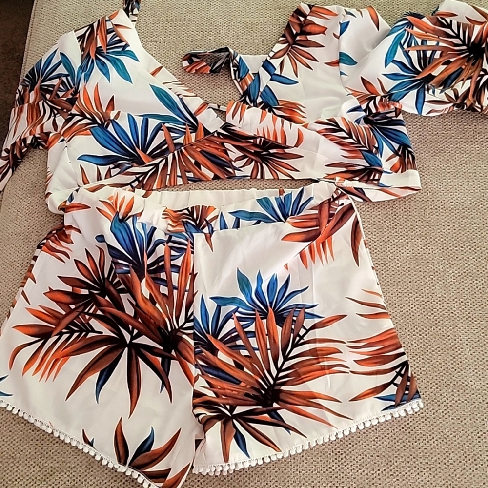 Two piece set